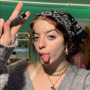 Meet your Posher, Lilly